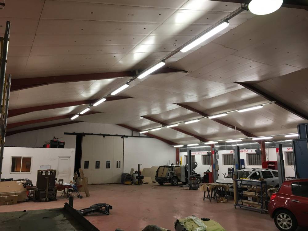 installation d'éclairages dans un garage